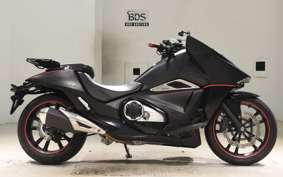 HONDA NM4 VULTUS -01 2017 RC82