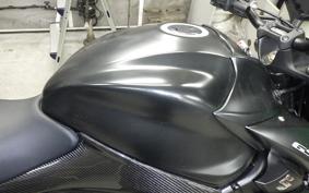 SUZUKI GSX-S1000 2021