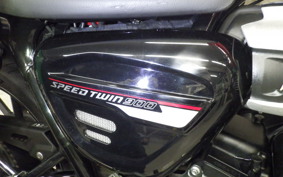 TRIUMPH SPEED TWIN 900 2023