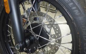 TRIUMPH BONNEVILLE T100 2025