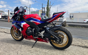HONDA CBR1000RR-R FB 2024 SC82