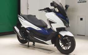 HONDA FORZA 250 MF15