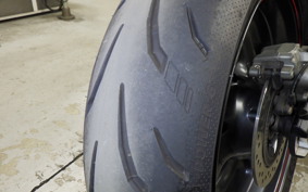 TRIUMPH STREET TRIPLE RS 2019