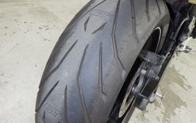 YAMAHA YZF-R1 2012