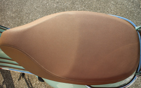 VESPA PRIMA BEIGE RA125