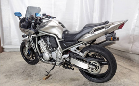 YAMAHA FZS1000 FAZER 2002 RN06