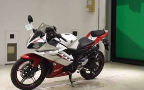 YAMAHA YZF-R15 2026