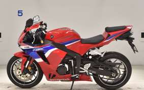 HONDA CBR600RR 2024 PC40