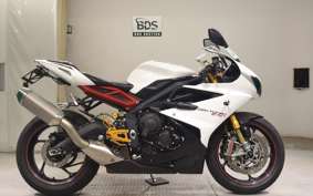 TRIUMPH DAYTONA 675 R 2015