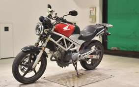 HONDA VTR 250 Gen. 2 2005 MC33