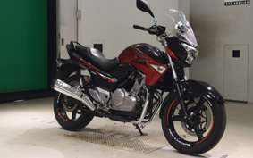 SUZUKI GSR250 2019