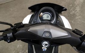 YAMAHA N-MAX 155 SG50J