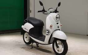 YAMAHA E-VINO 2019 SY11J
