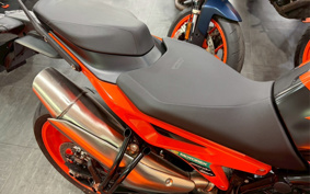 KTM 890 DUKE GP 2026 TU940