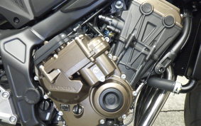 HONDA CB650R E-Clutch 2026 RH17