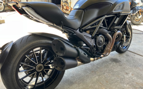 DUCATI DIAVEL 2014