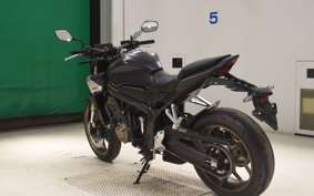 HONDA CB650R E-Clutch 2025 RH17