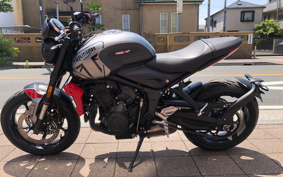 TRIUMPH  TRIUMPH  TRIDENT 660 2021 LGL10U