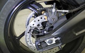 TRIUMPH TRIDENT 660 2026