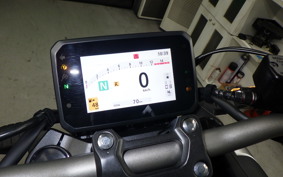 HONDA CB650R E-Clutch 2025 RH17