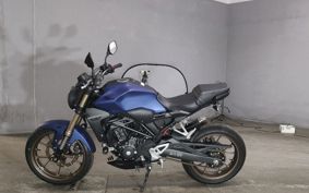 HONDA CB250R MC52