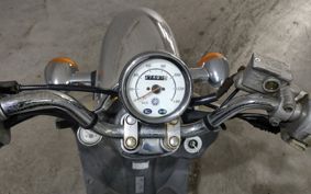 YAMAHA VINO125 SE24