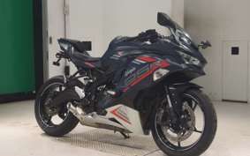 KAWASAKI ZX-25R 2002 ZX250E