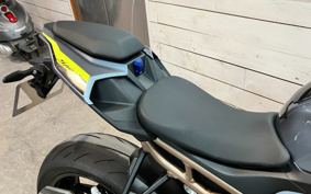 BMW S1000R 2024 0E51