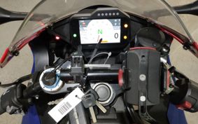 HONDA CBR1000RR R SC82