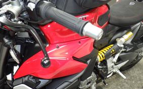 DUCATI ストリート FIGHTER V2 2022