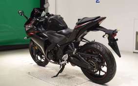 YAMAHA YZF-R25 2010 RG10J