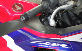 HONDA CBR600RR 2024 PC40