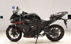 YAMAHA YZF-R3 2015 RH07J