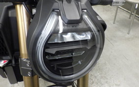HONDA CB650R E-Clutch 2026 RH17