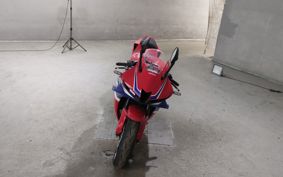 HONDA CBR600RR 2024 PC40