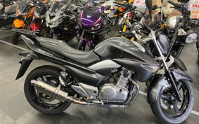 SUZUKI GSR250 GJ55D