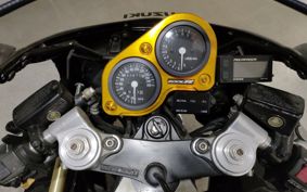 SUZUKI GSX-R1100 1993 GV73A