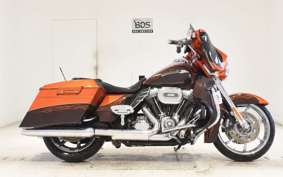 HARLEY FLHXSE-CVO1800 2012
