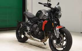 TRIUMPH TRIDENT 660 2021