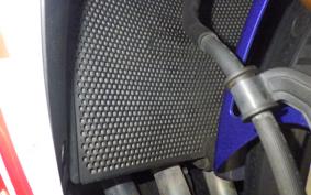 YAMAHA YZF-R1 2013