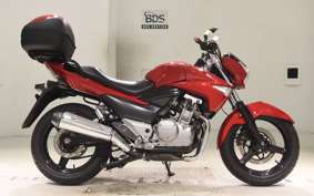 SUZUKI GSR250 2026