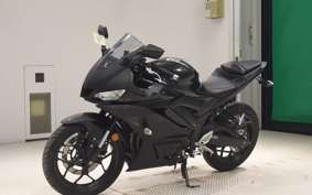 YAMAHA YZF-R25