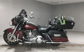HARLEY FLHTCUSE 1800CVO PR8