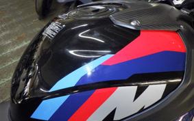 BMW M1000RR 2025