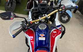 HONDA CRF1000L AFRICA TWIN 2016 SD04