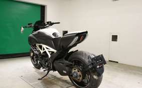 DUCATI DIAVEL AMG 2012