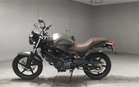 HONDA VTR 250 MC33