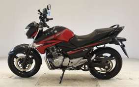 SUZUKI GSR250