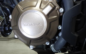 HONDA CB650R E-Clutch 2025 RH17