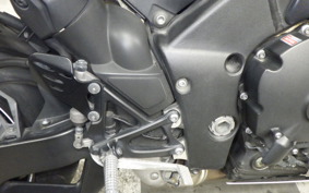 YAMAHA YZF-R1 2013